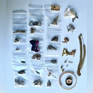 Huge Costume Jewelry Lot- Gold and Silver- Tone, 40+ Pieces
